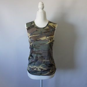 LAST CHANCE ‼️Tank top by rebellious one